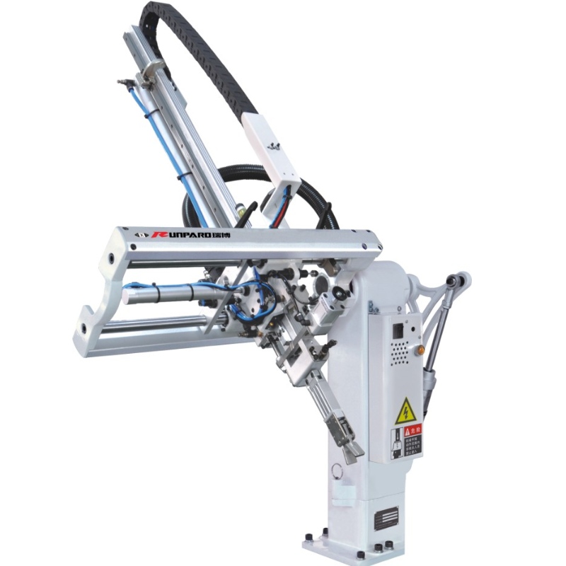 Spritzgießmaschine Oblice Arm Roboter